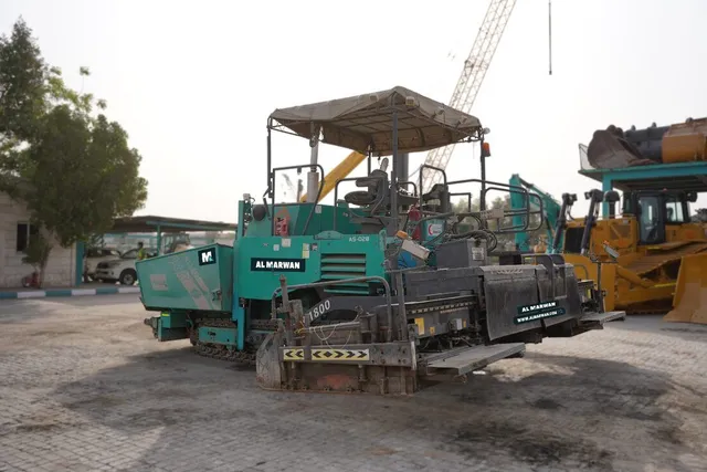 Vögele 06.68 Super 1800 Asphalt Paver 2004 | Al Marwan