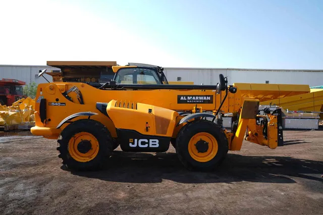 2022 JCB 540-170 Telescopic Handler Right Side Image
