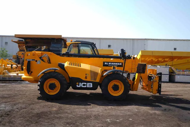 2022 JCB 540-170 Telescopic Handler Right Side Image