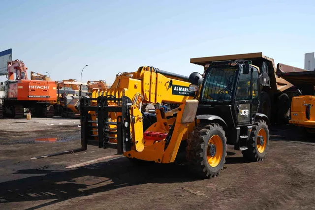 2022 JCB 540-170 Telescopic Handler Front Left Side Image