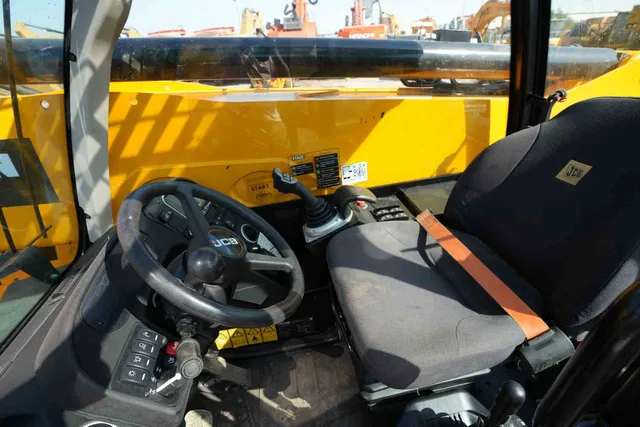 2022 JCB 540-170 Telescopic Handler Cabin Image View
