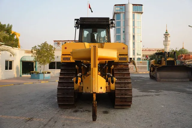 Caterpillar D8T Dozer 2021  - Al Marwan Heavy Machinery