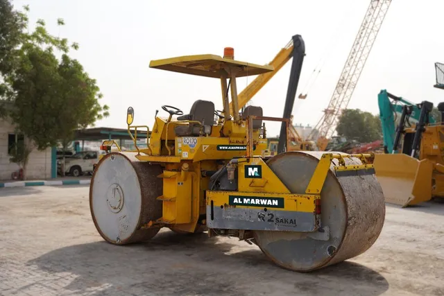 Used Sakai R2S Steel Drum Roller 1992 | Al Marwan