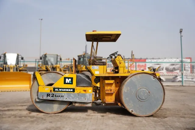 Used Sakai R2S Steel Drum Roller 1992 | Al Marwan