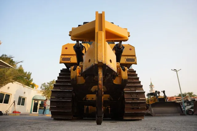 Caterpillar D8T Dozer 2021  - Al Marwan Heavy Machinery