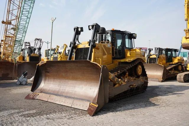 Caterpillar D8T Bulldozer 2021 - TT-0150 | Al Marwan