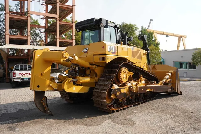Caterpillar D8T Bulldozer 2021 - TT-0150 | Al Marwan
