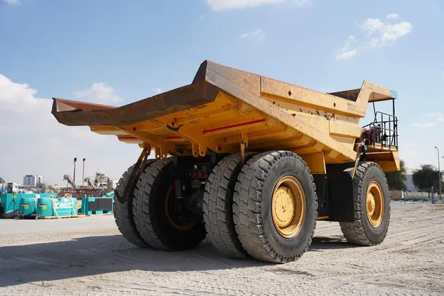 Rigid Dump Truck, Komatsu 2017 Hauler - Al Marwan