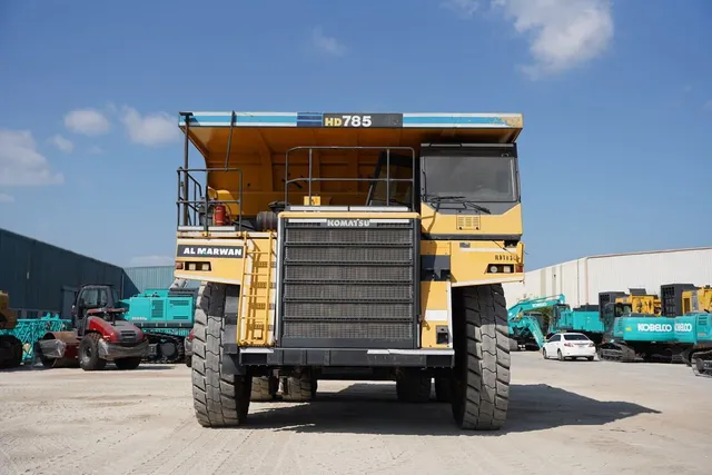 Rigid Dump Truck, Komatsu 2017 Hauler - Al Marwan