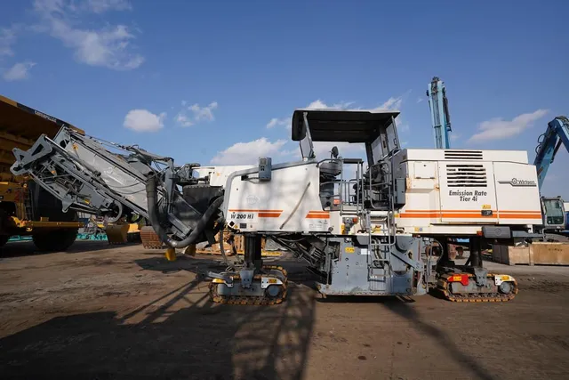 Used Wirtgen 2100 Hi Cold Miller 2012 | Al Marwan