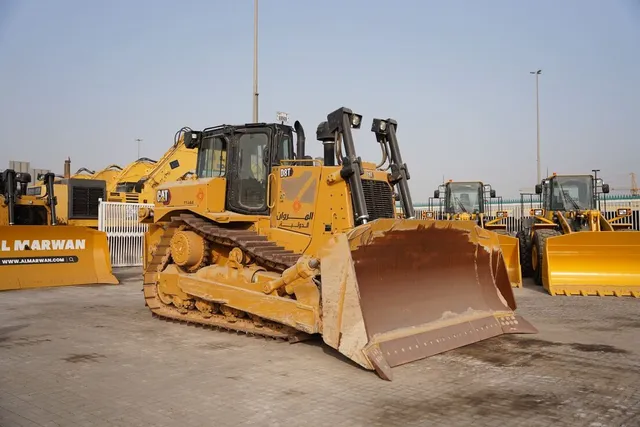 Caterpillar D8T Crawler Dozer 2021 | Al Marwan