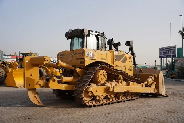 Caterpillar D8T Crawler Dozer 2021 | Al Marwan