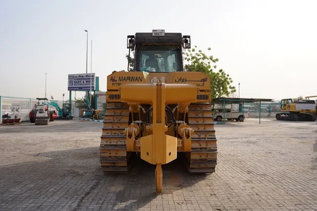 Cat D8T 39-Ton Crawler Dozer 2021 rear view - Al Marwan Heavy Machinery