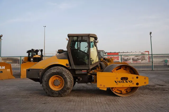 2010 Used Volvo SD130D Single-Drum Roller