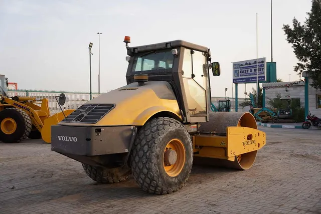 2010 Used Volvo SD130D Single-Drum Roller