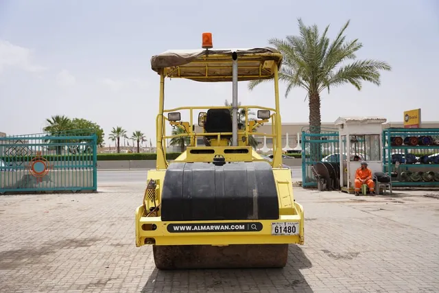 Used 2007 Sakai SW800 Double Drum Roller | Al Marwan