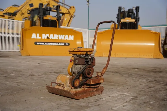 Used 2002 Sakai PC100 Plate Compactor | Al Marwan