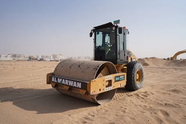 Single Drum Roller, Vibratory, 12 to 26 ton | Al Marwan