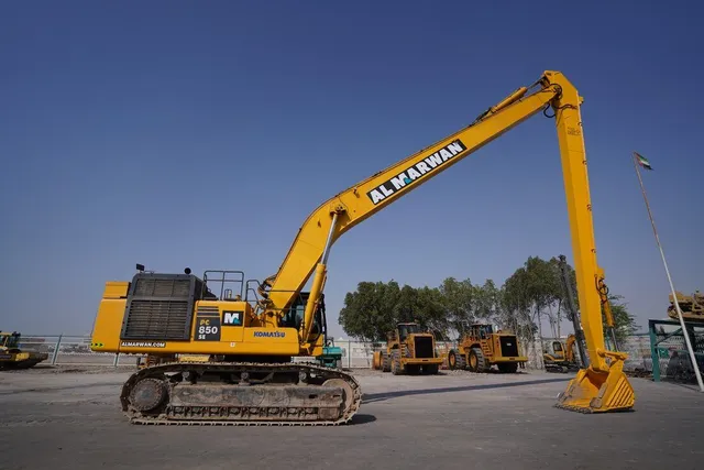 Used Komatsu PC850SE-8R Track Excavator | Al Marwan