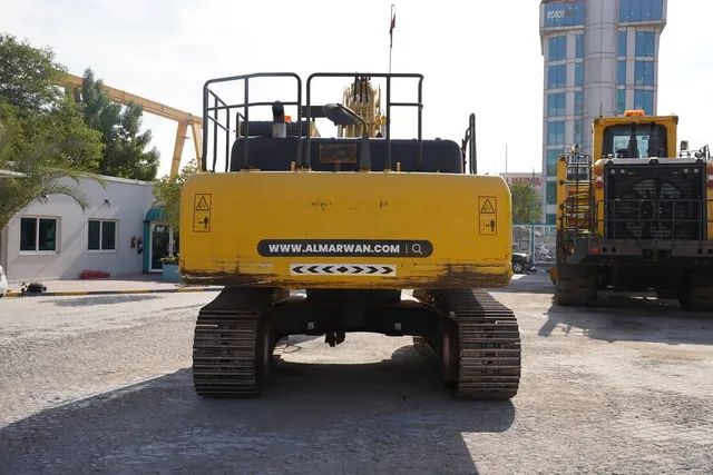Used 2016 Komatsu PC350LC-8 Track Excavator | Al Marwan