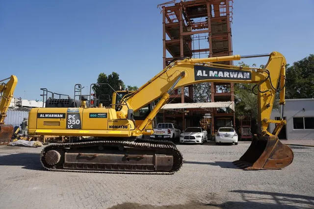 Used 2016 Komatsu PC350LC-8 Track Excavator | Al Marwan