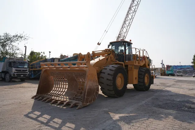 Used Caterpillar 988H Large 50-Ton Wheel Loader