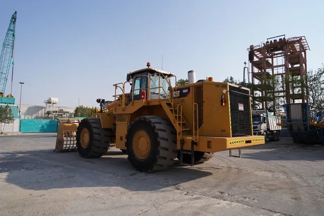 Used Caterpillar 988H Large 50-Ton Wheel Loader