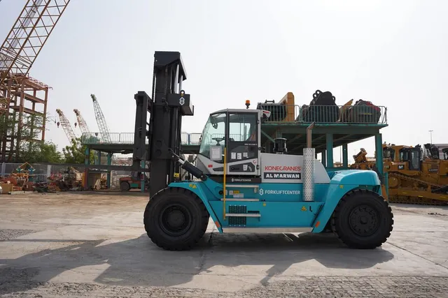 Rent 25-Ton Forklifts |Al Marwan