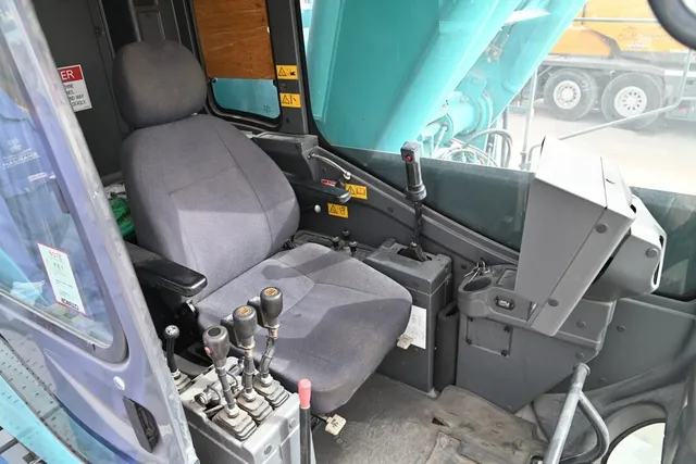 Kobelco 7250S 217-ton Crawler Crane 2018 | Al Marwan