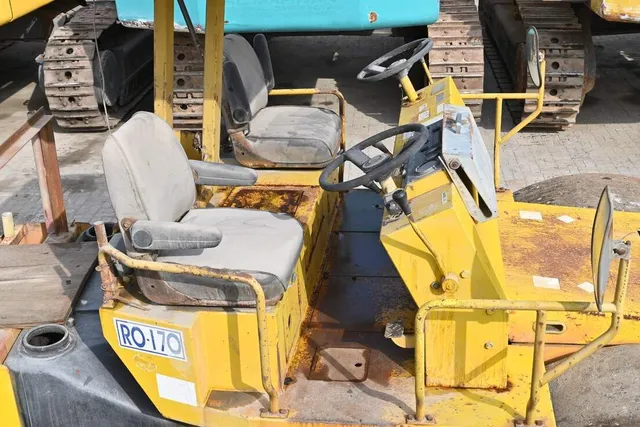 Used Sakai R2S Steel Drum Roller 1992 | Al Marwan