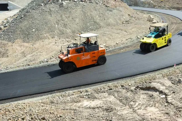 For Rent 28 Ton Rubber Wheeled Pneumatic Roller | Al Marwan