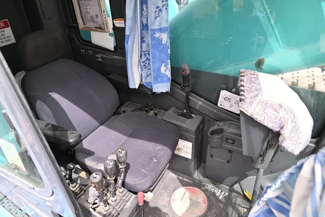 Used Kobelco CKS2500 Crawler Crane 2015 | Al Marwan