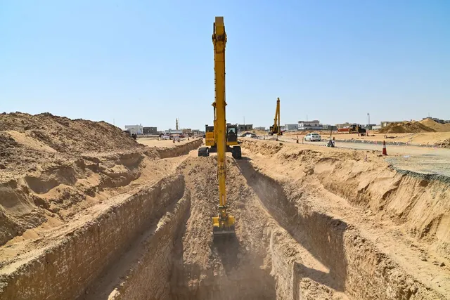 Rent 30-Ton Long-Boom Excavators | Al Marwan