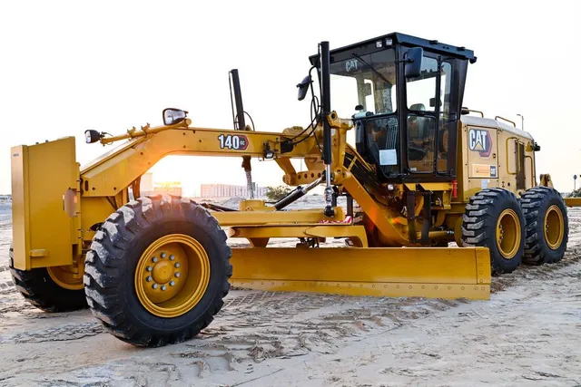 Motor Graders Rental with Skilled Operators | Al Marwan