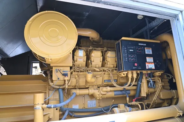 2000 Piller DHH Generator Set Caterpillar Engine-engine image - Al Marwan Machinery