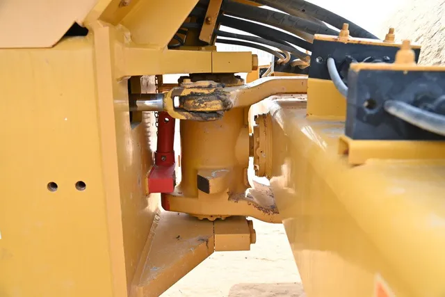 Used Cat CS533E Single Drum Roller 2019 | Al Marwan