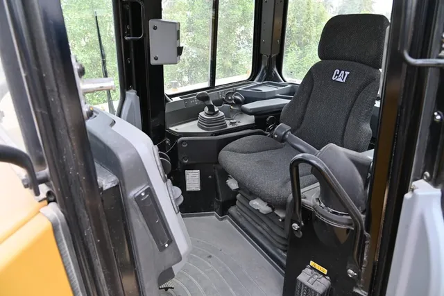 Cat D8T 40 Ton Dozer 2021 | Al Marwan