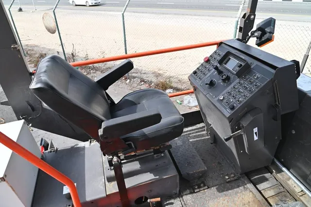 Track Asphalt Paver Volvo P5320B ABG 2021-cabin| Al Marwan
