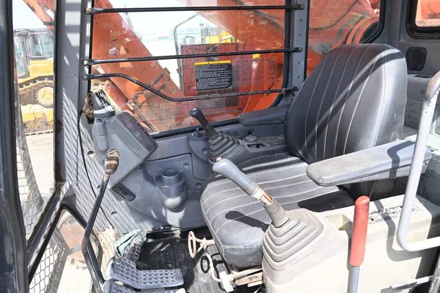 Used Hitachi ZX850H Crawler Excavator 2004 | Al Marwan