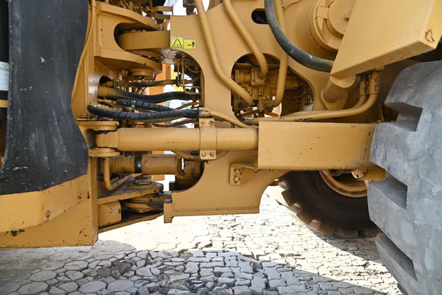 Used Caterpillar 988H Large 50-Ton Wheel Loader