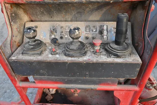 Manitou 160ATJ Articulating-Boom Manlift 2006 | Al Marwan