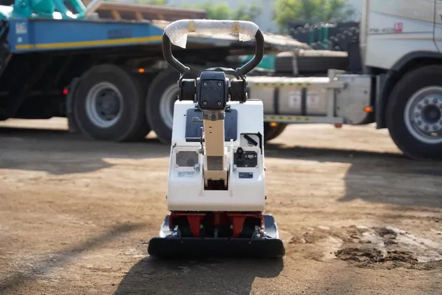 Brand-New Dynapac DRP45DX Reversible Plate Compactor Vibratory Compaction