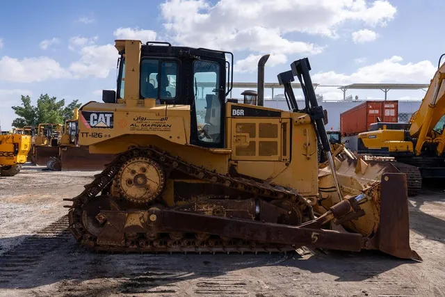 Used 2011 Cat D6R Bulldozer TT-0126 | Al Marwan