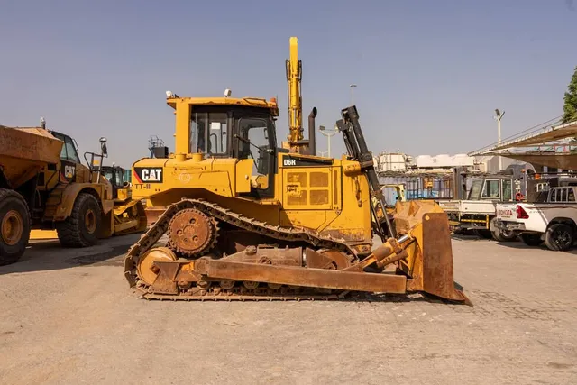 Used 2011 Cat D6R Bulldozer TT-0111 | Al Marwan