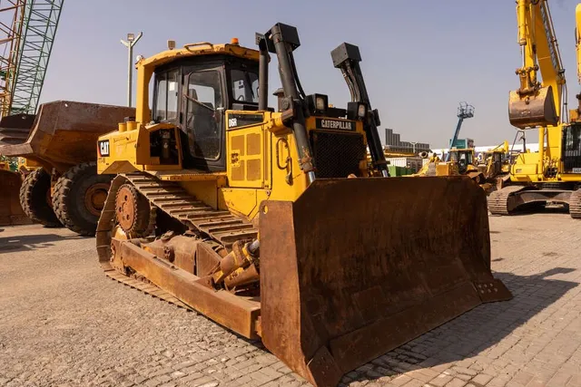 Used 2011 Cat D6R Bulldozer TT-0111 | Al Marwan