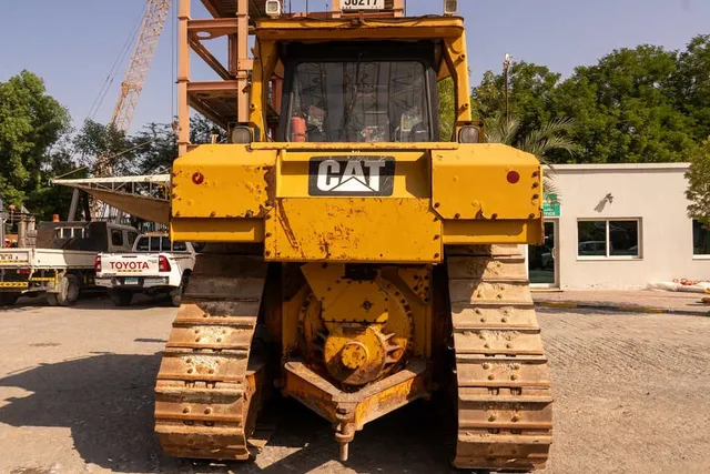 Used 2011 Cat D6R Bulldozer TT-0111 | Al Marwan