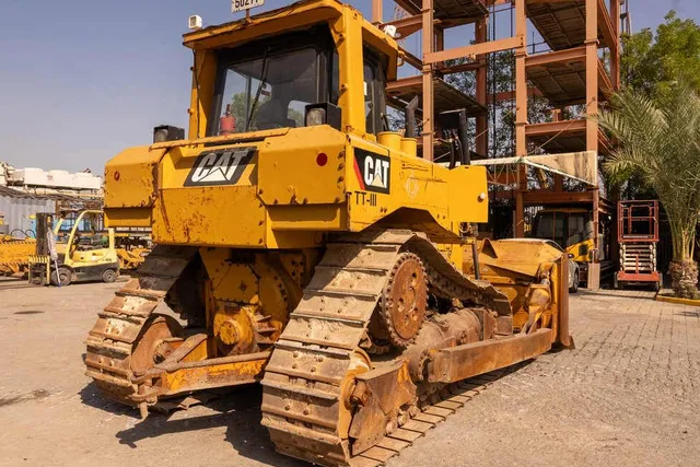 Used 2011 Cat D6R Bulldozer TT-0111 | Al Marwan