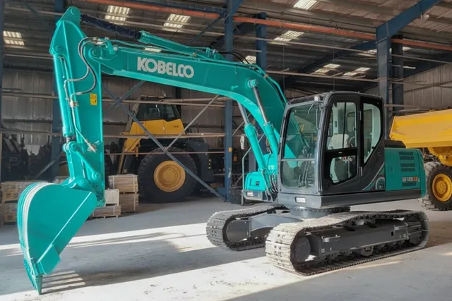 Medium Excavators, 14 ton, Standard Boom