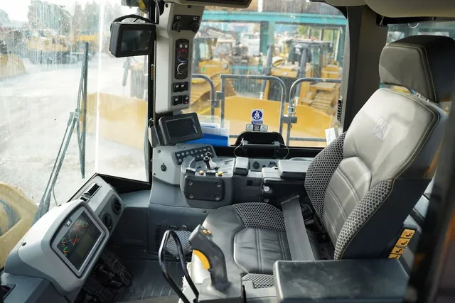 Like-New Cat 988K Large Wheel Loader 2022 | Al Marwan