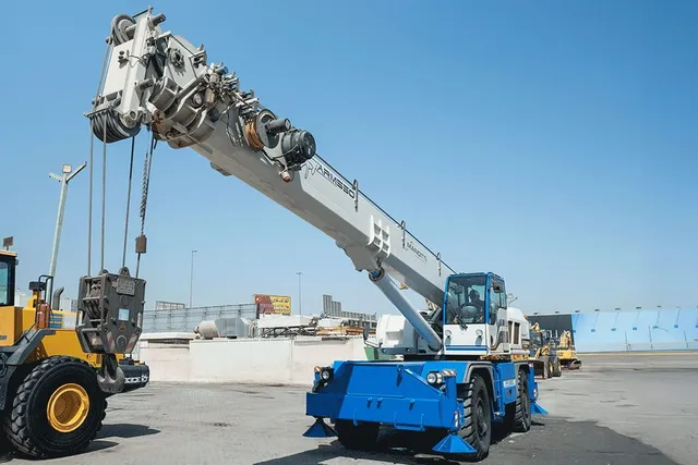 Manitto ARM550 Mobile Crane Front Left Image